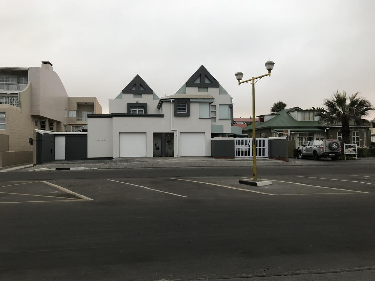 Mahdi Cottage スワコプムント エクステリア 写真